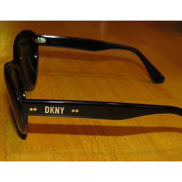DKNY Vintage 7th Avenue Black Cat Eye Sunglasses main image 4
